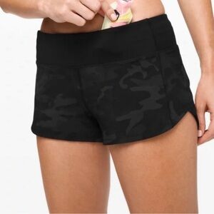 Lululemon Speed Up shorts-2.5 inch, size 4